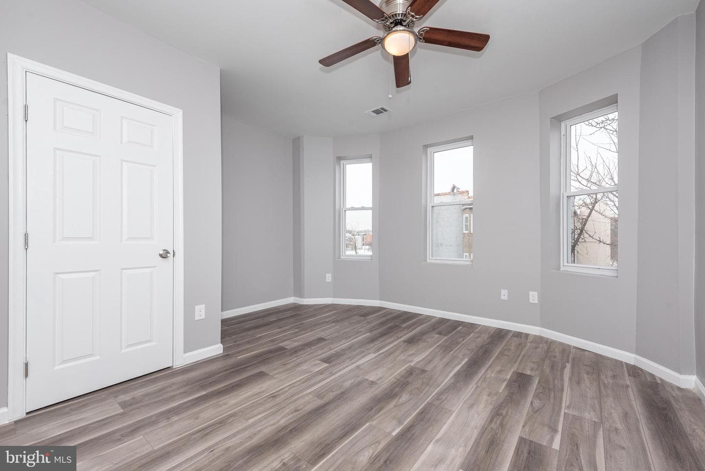 2143 Druid Hill Avenue photo 14
