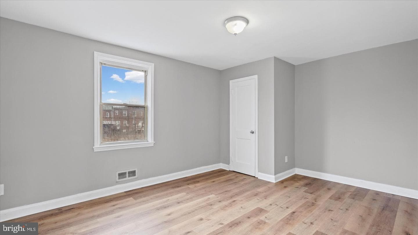 4000 Balfern Avenue photo 8