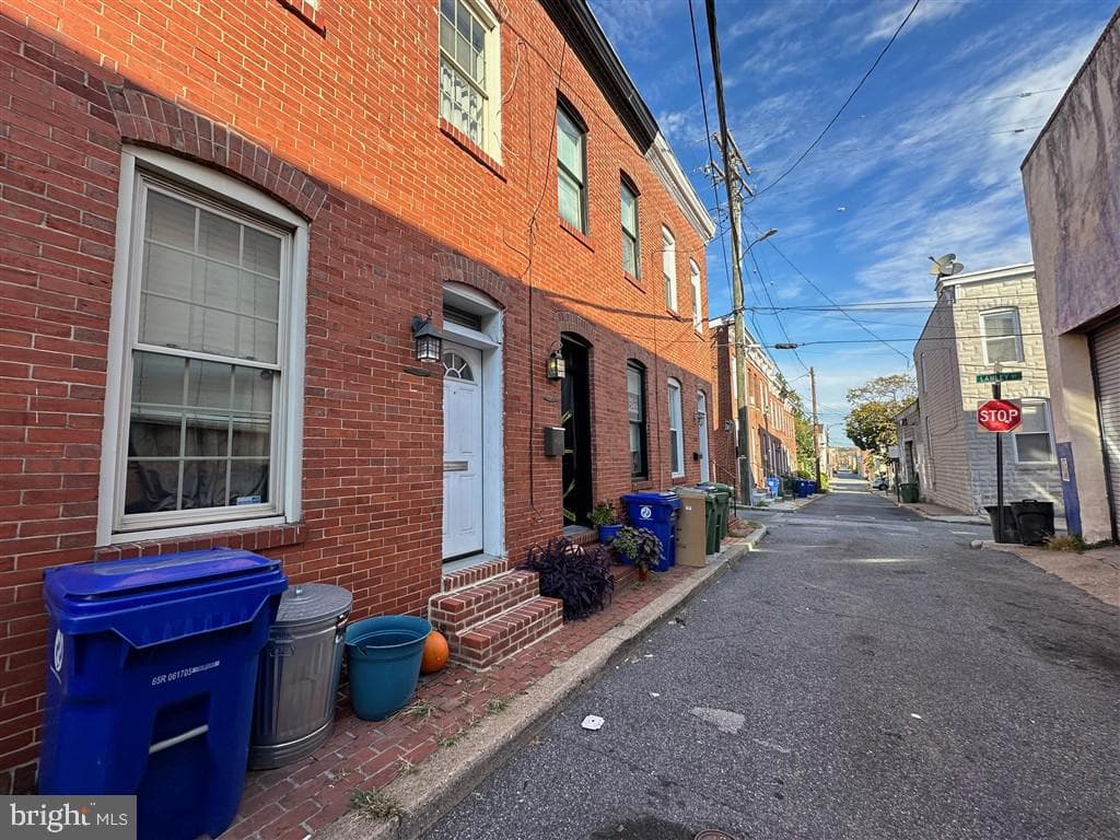 106 N Madeira Street