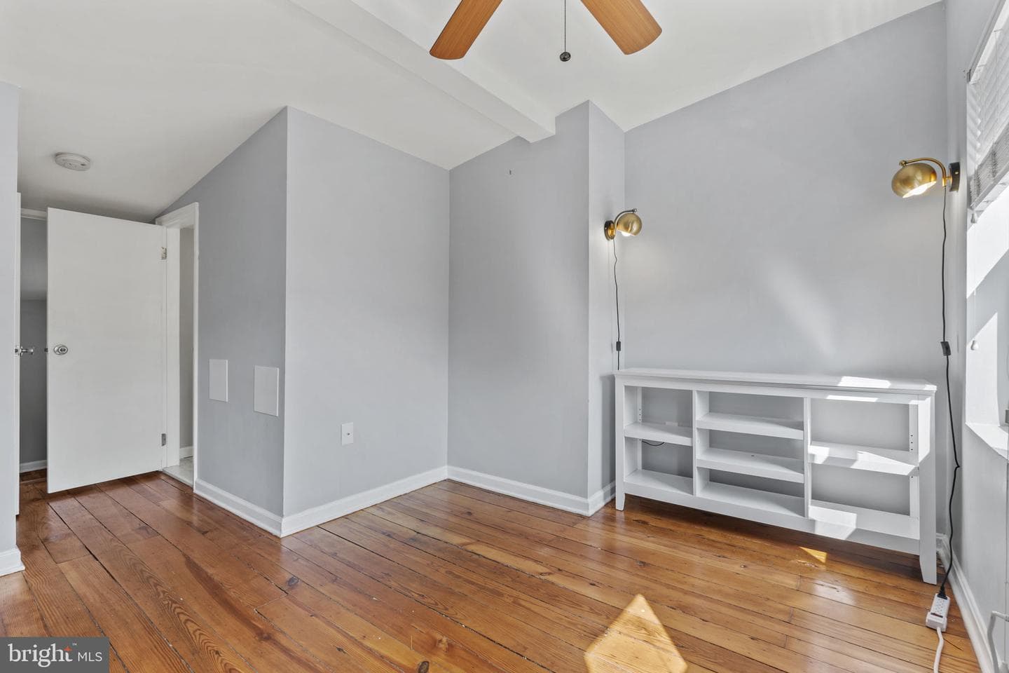 1206 William Street photo 4