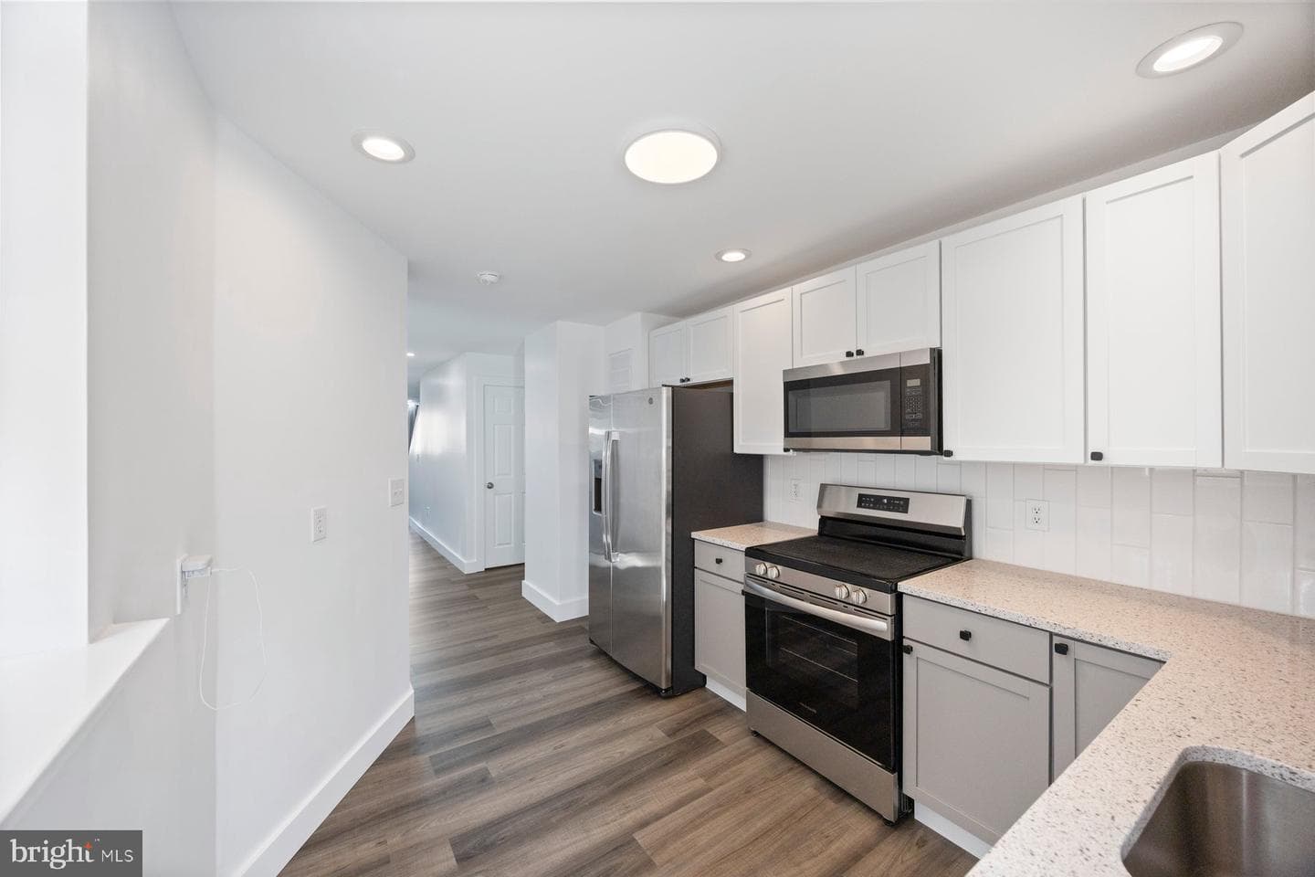 451 W 24th Street photo 11