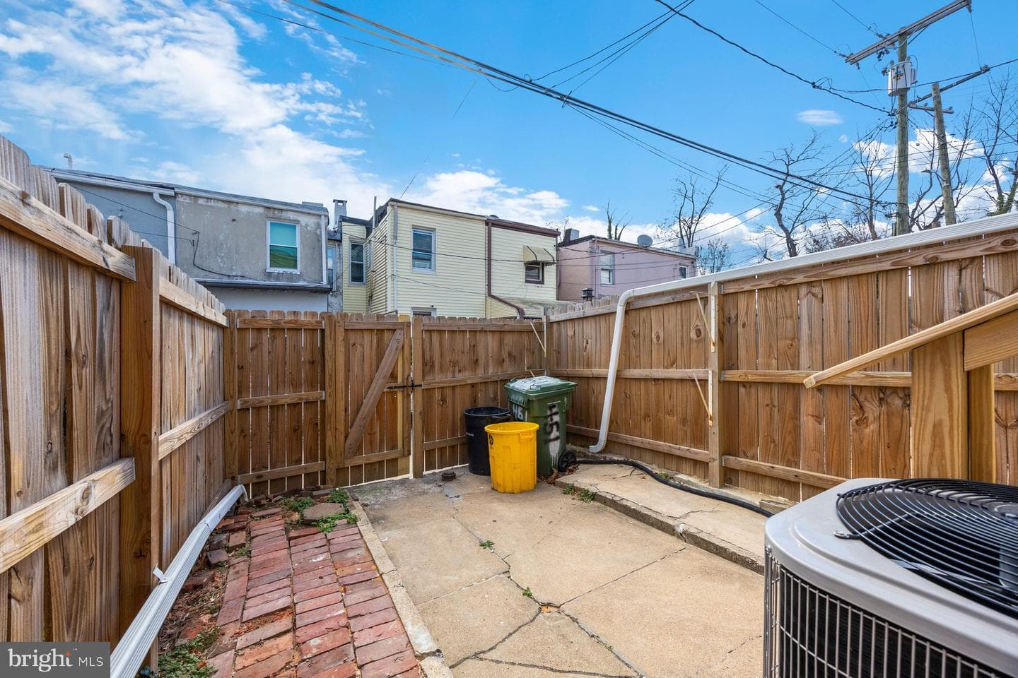 451 W 24th Street photo 27