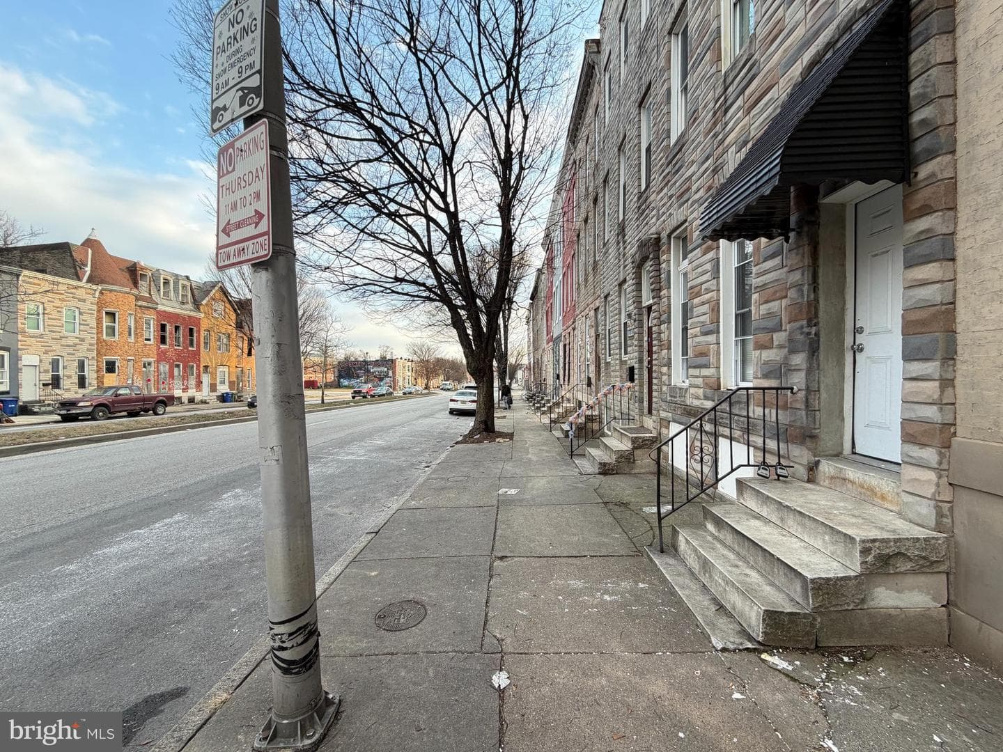 1726 N Fulton Avenue photo 3