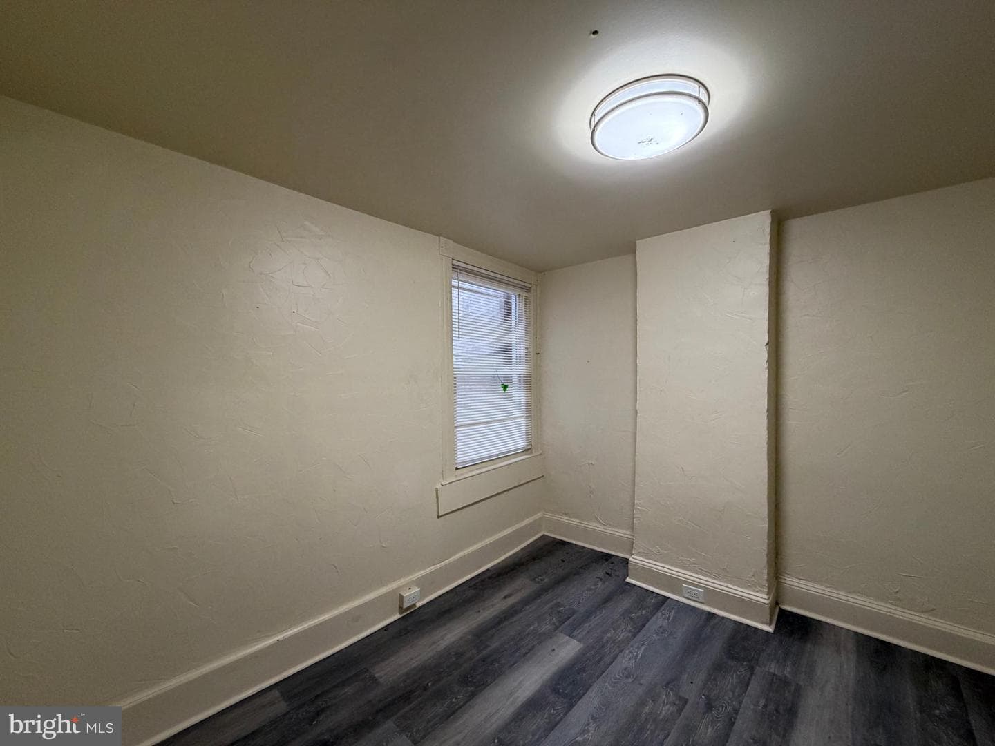 1726 N Fulton Avenue photo 38