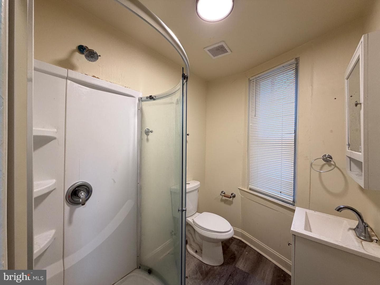1726 N Fulton Avenue photo 40