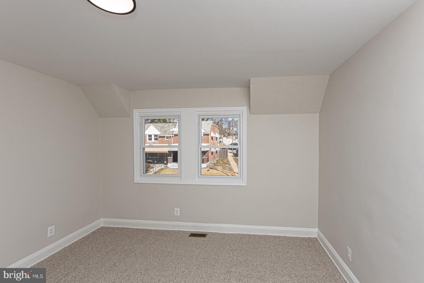 715 Radnor Avenue photo 18