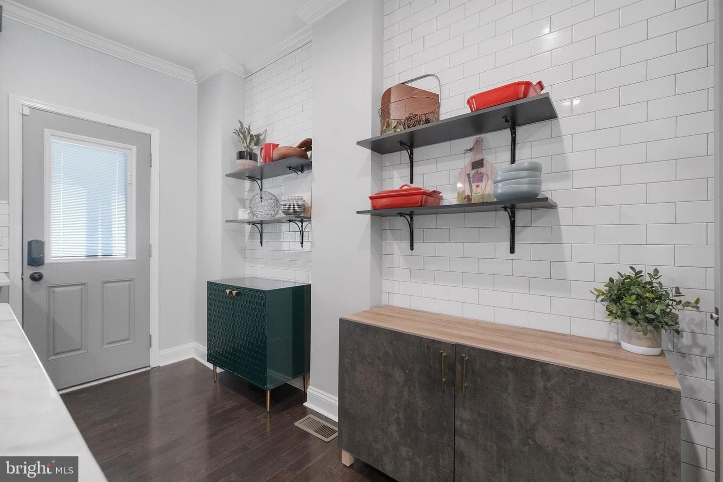 3102 E Lombard Street photo 11