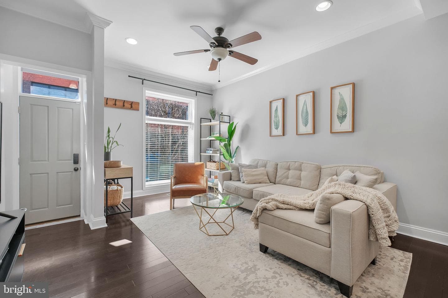3102 E Lombard Street photo 2