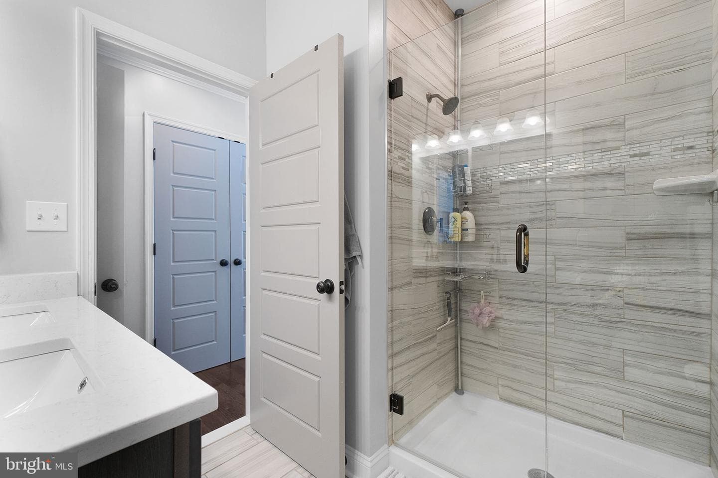 3102 E Lombard Street photo 24