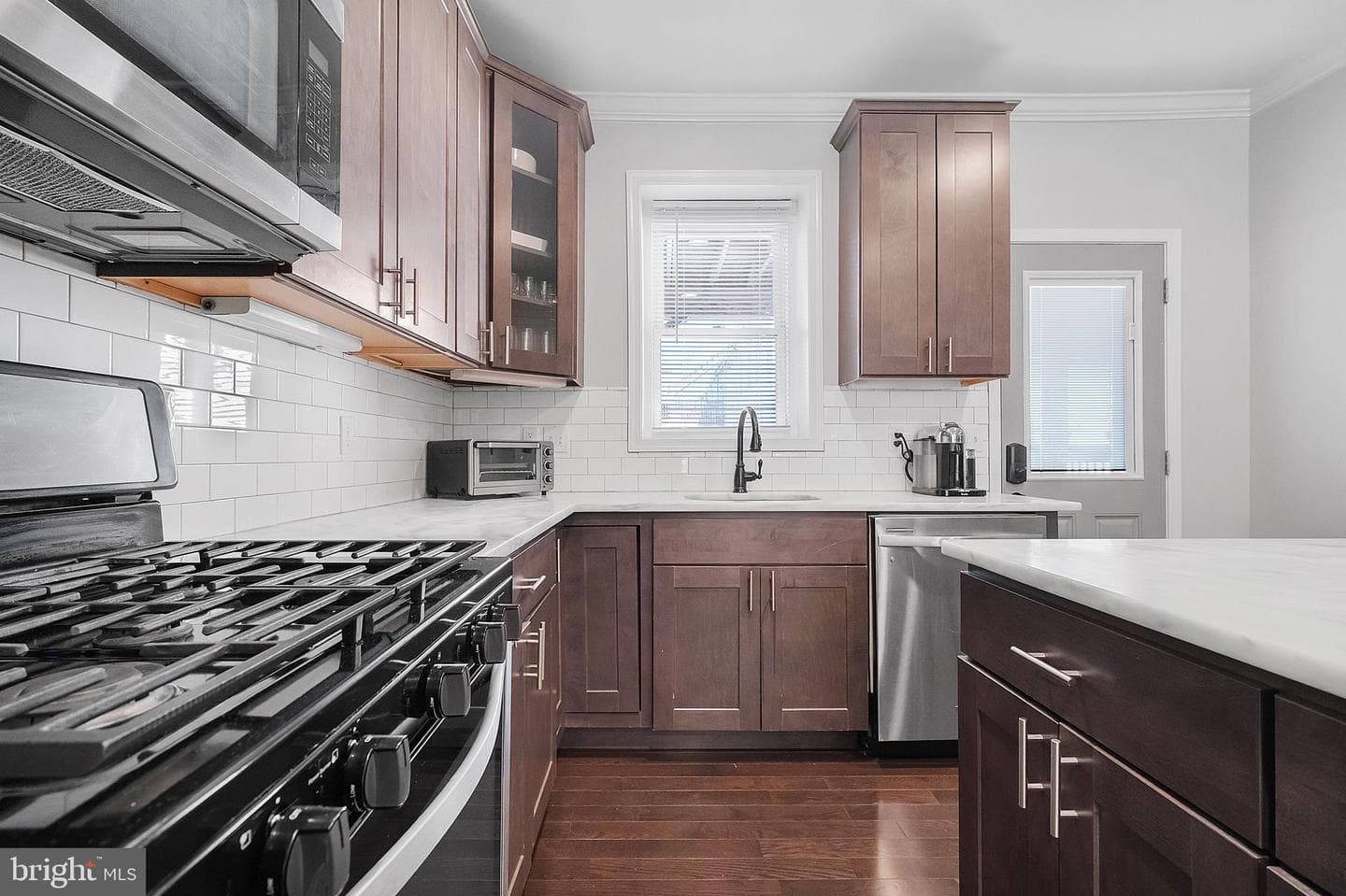 3102 E Lombard Street photo 9