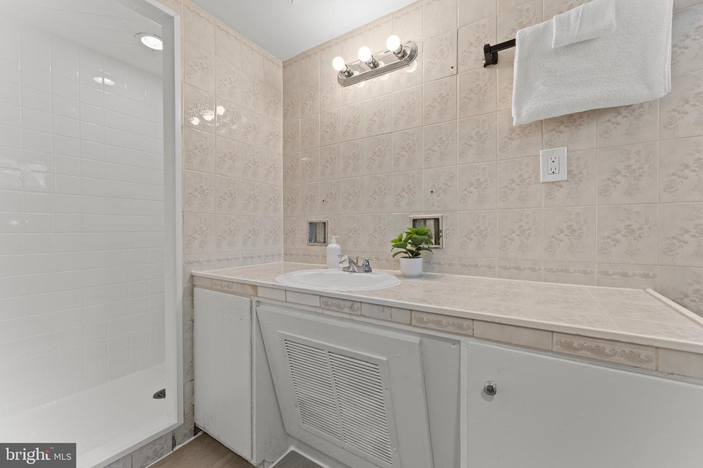 853 Lenton Avenue photo 28