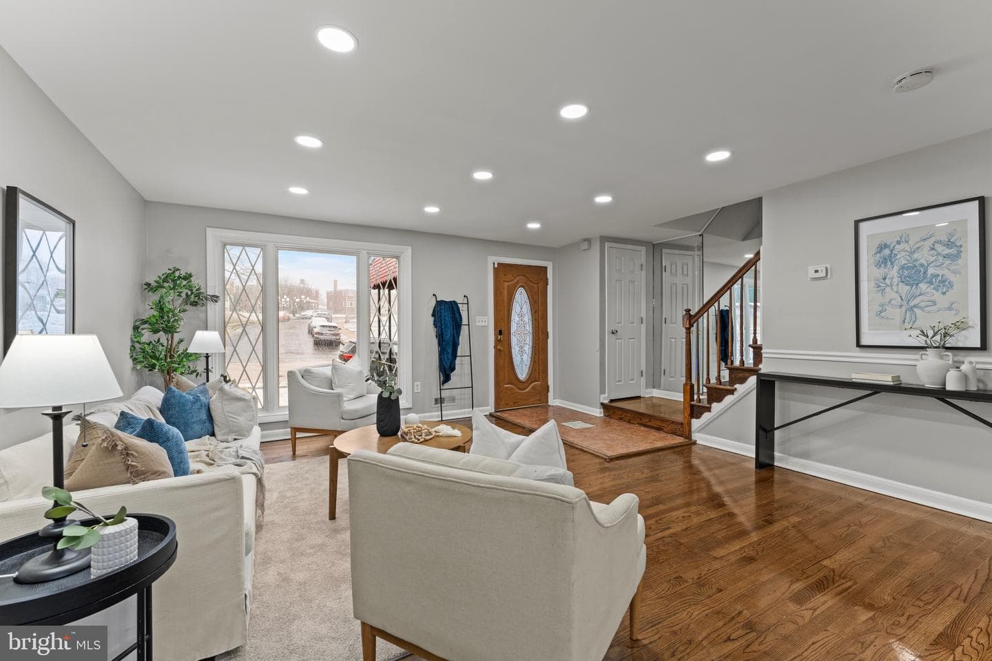 853 Lenton Avenue photo 4