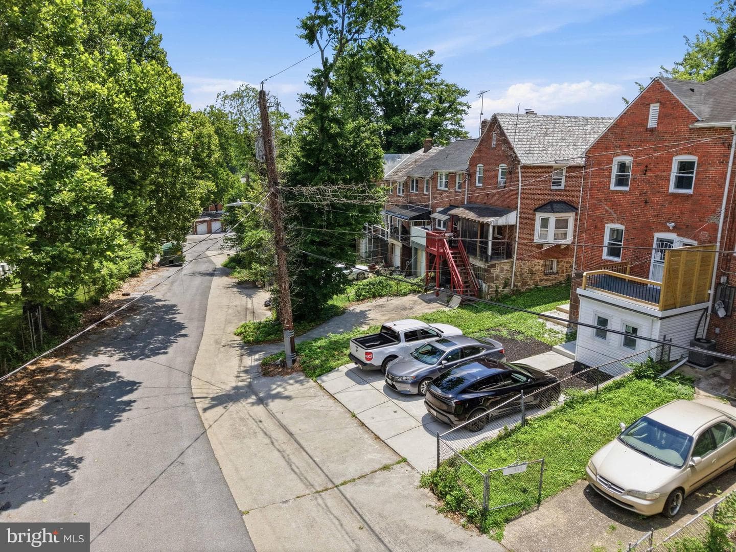 932 E 41st Street photo 3