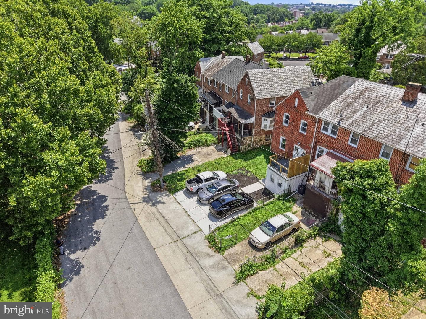 932 E 41st Street photo 5