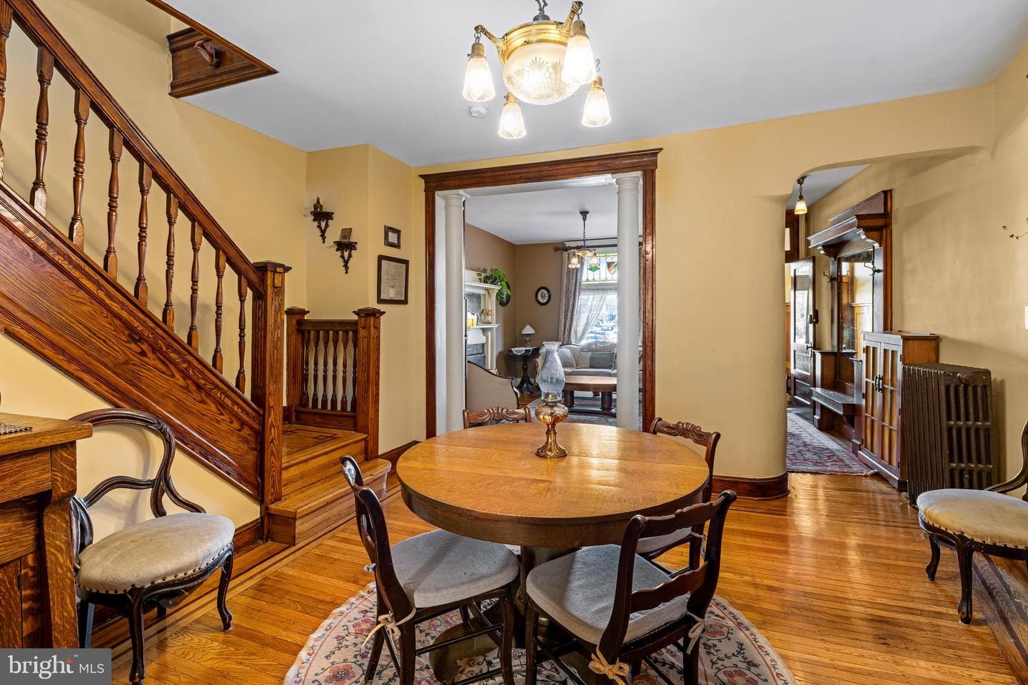 217 W 27th Street W photo 10