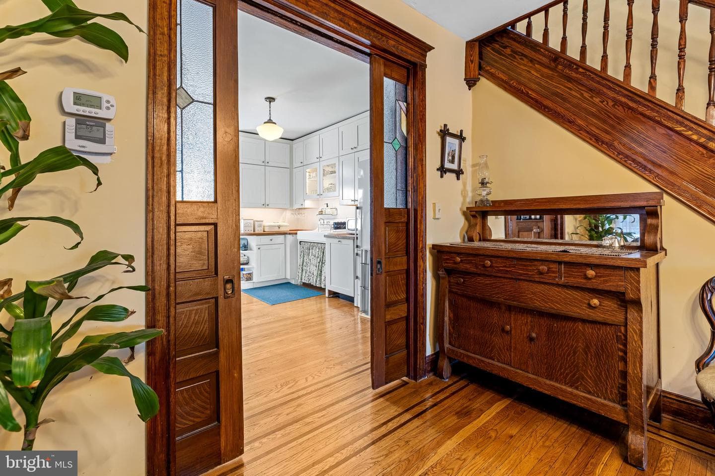217 W 27th Street W photo 12