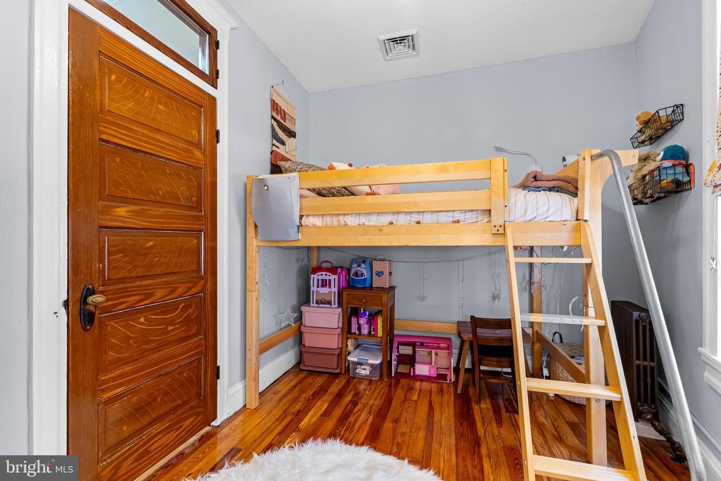 217 W 27th Street W photo 25