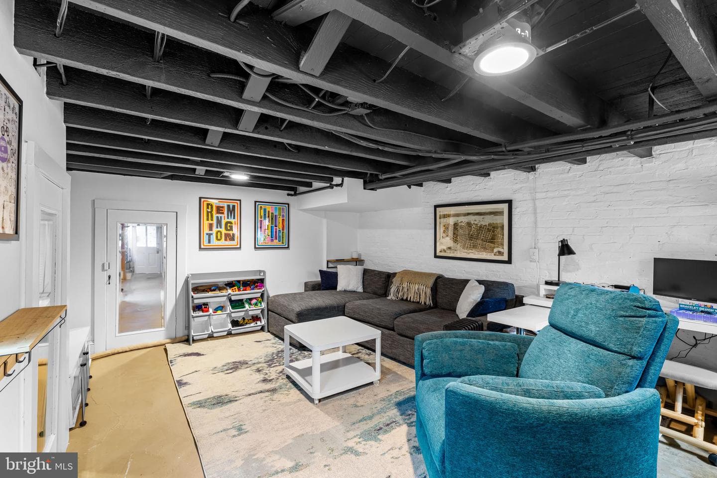 217 W 27th Street W photo 29