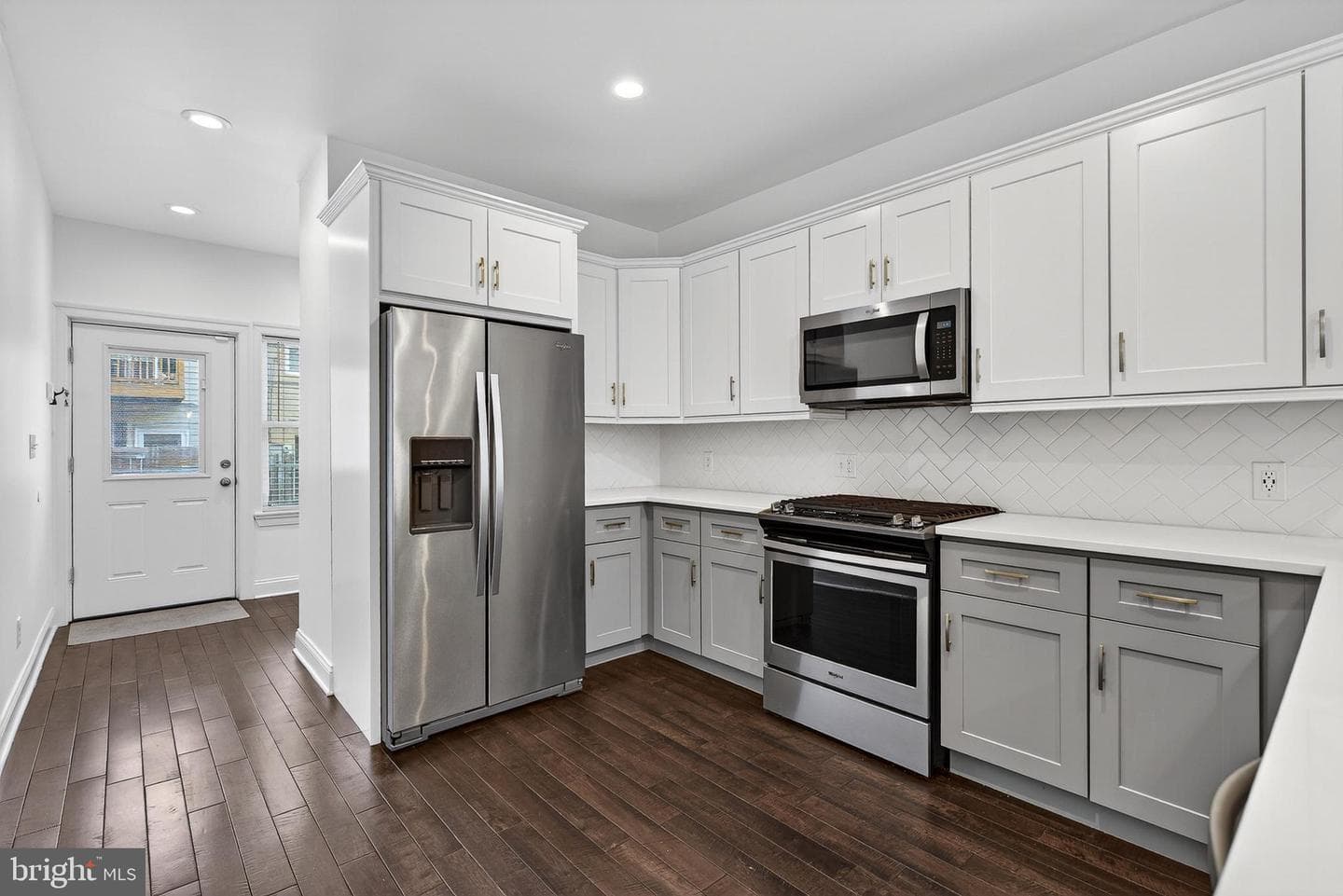 1007 S East Avenue photo 14