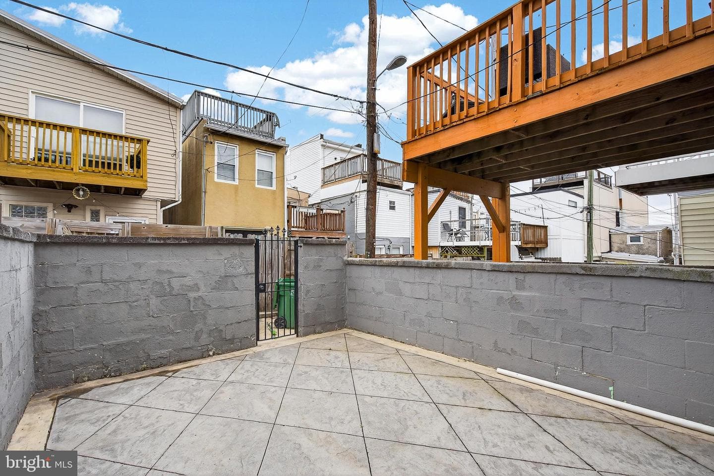 1007 S East Avenue photo 16