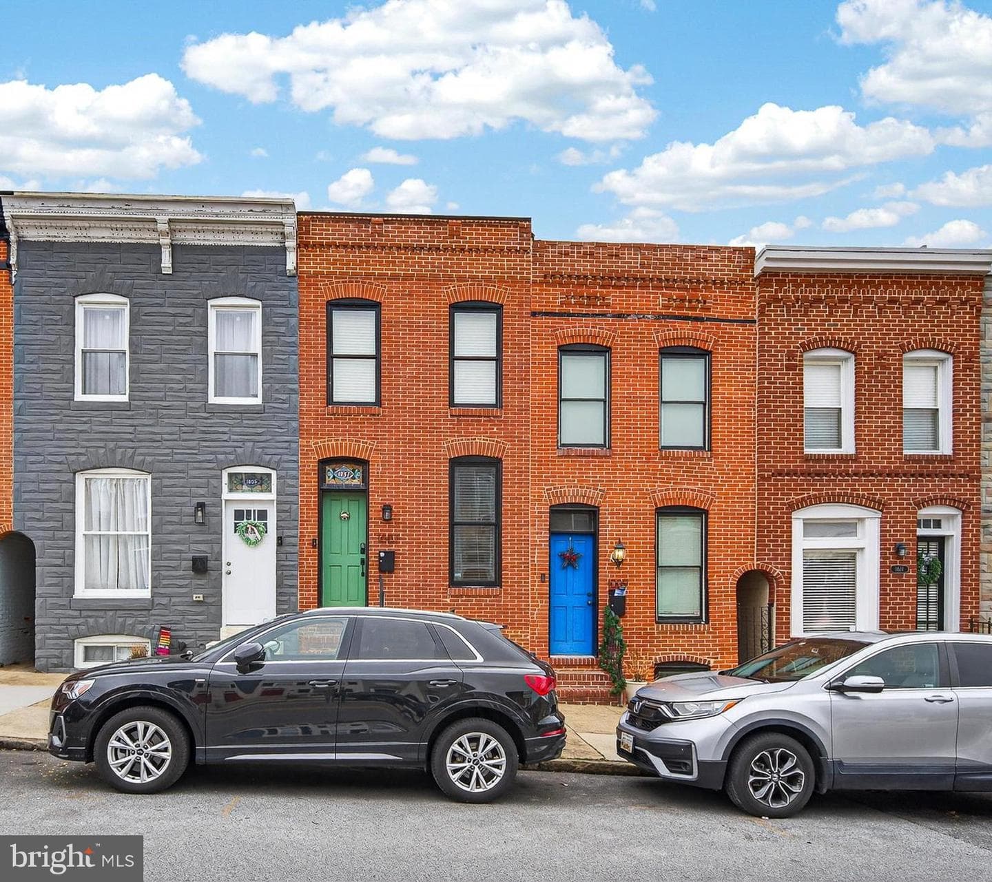 1007 S East Avenue photo 2