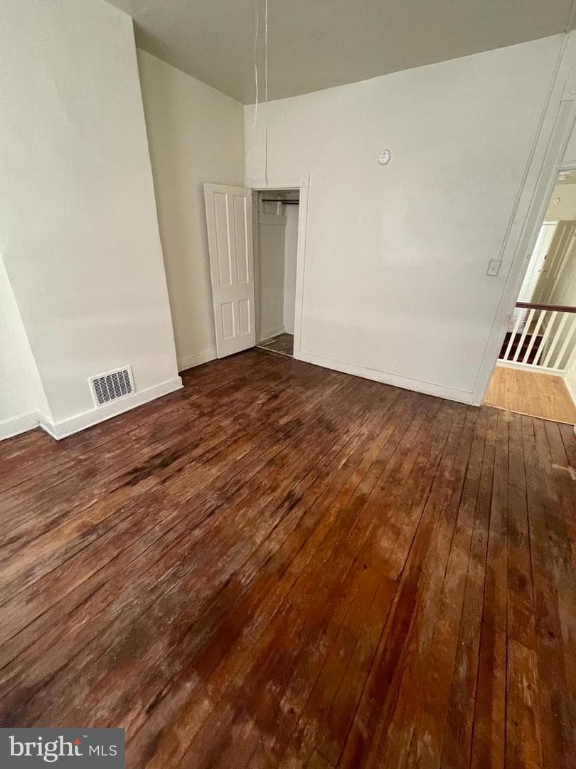 2859 Lafayette Avenue photo 10