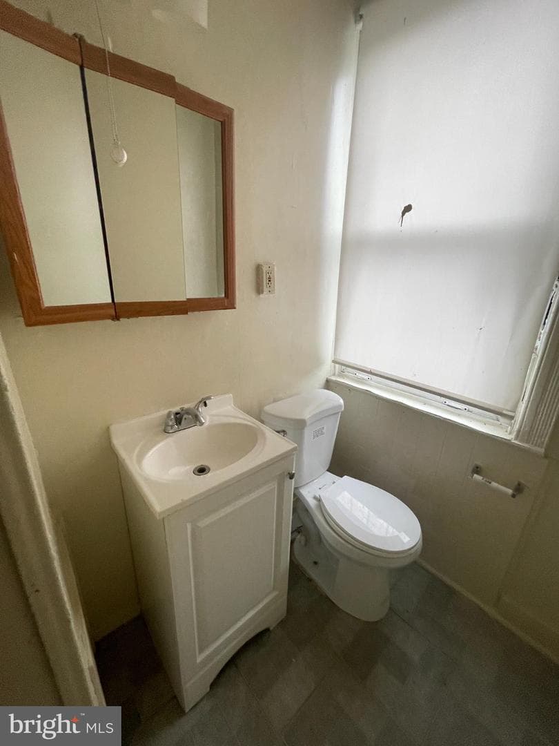 2859 Lafayette Avenue photo 15