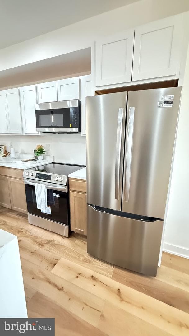 3435 Dupont Avenue photo 15