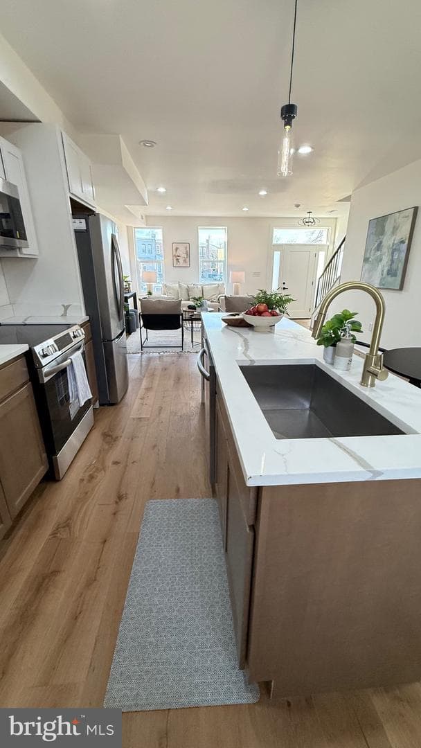 3435 Dupont Avenue photo 18