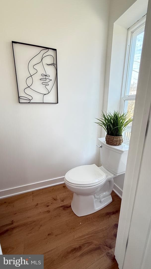 3435 Dupont Avenue photo 46