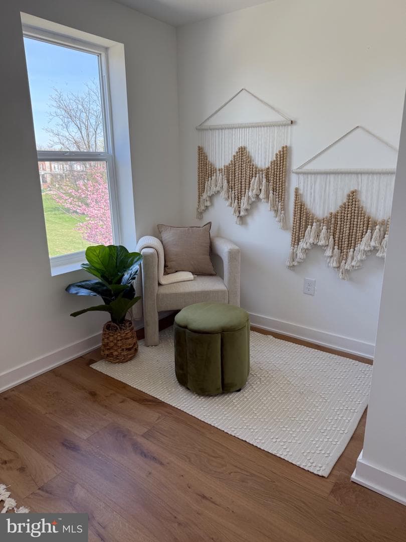 3435 Dupont Avenue photo 50