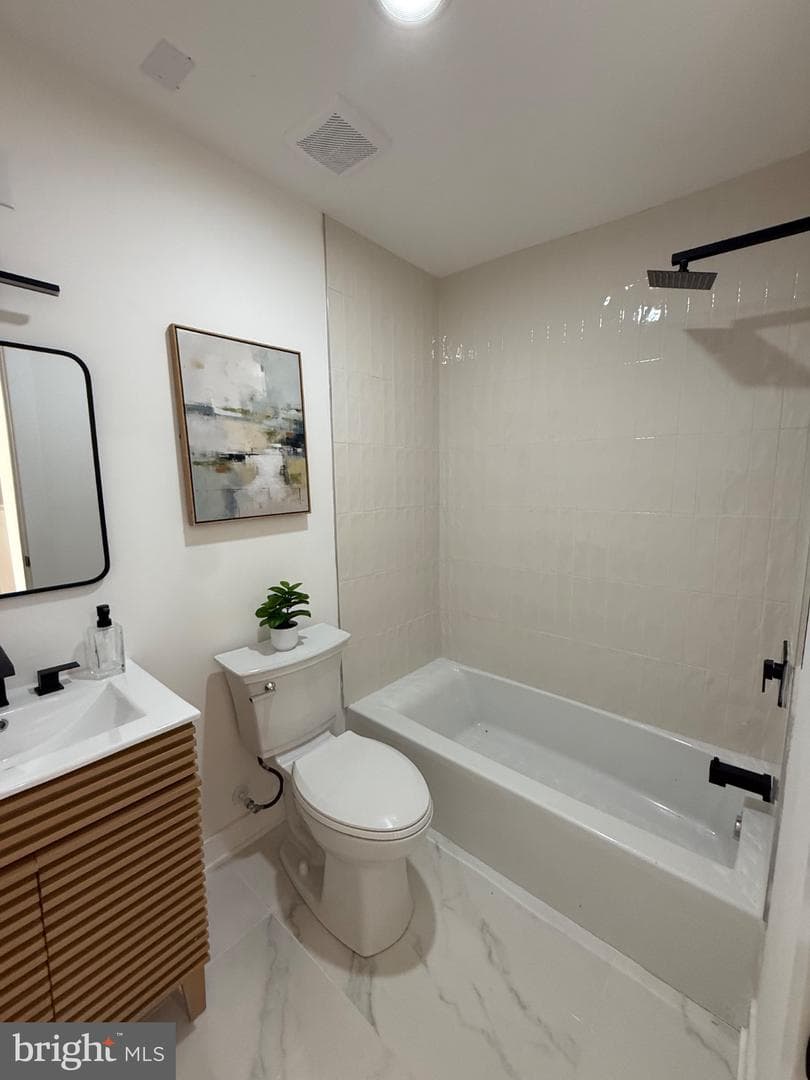 3435 Dupont Avenue photo 58