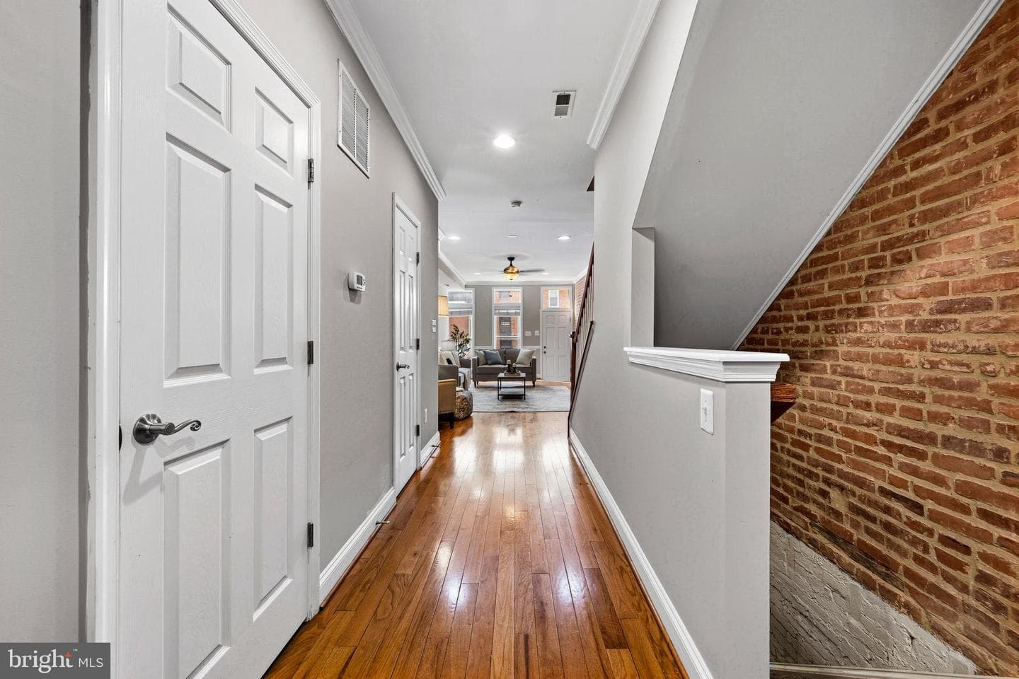 2 W Clement Street photo 14