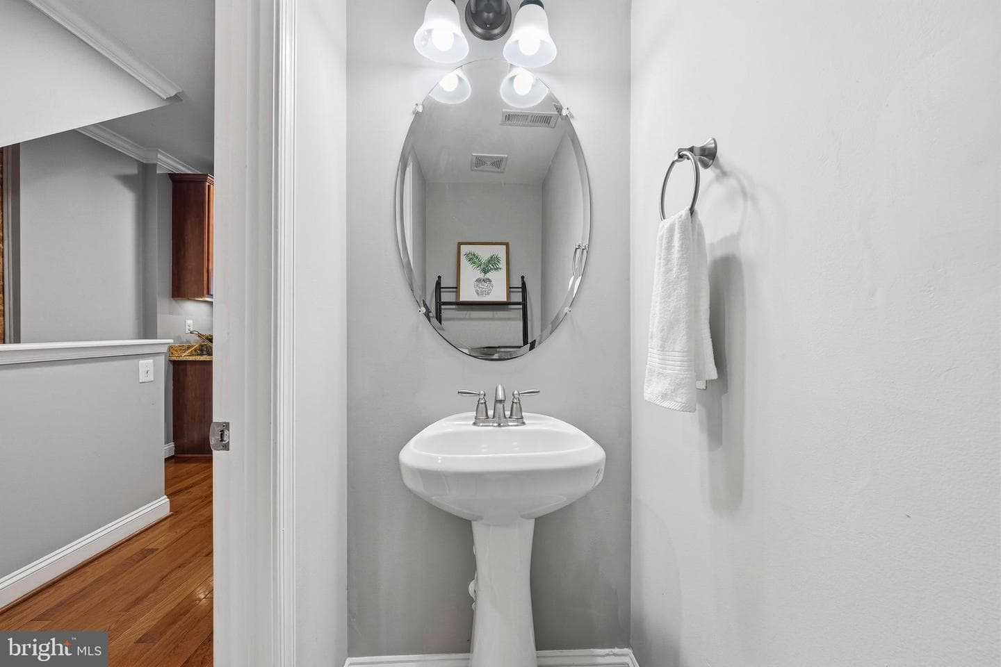 2 W Clement Street photo 15
