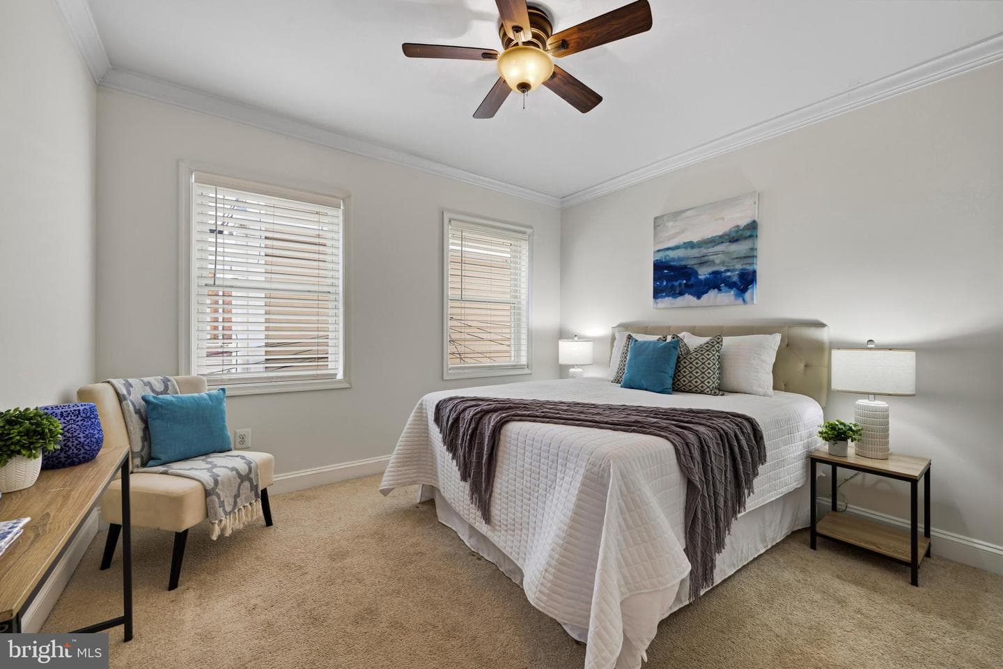 2 W Clement Street photo 16
