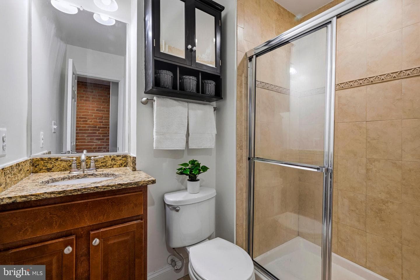 2 W Clement Street photo 17