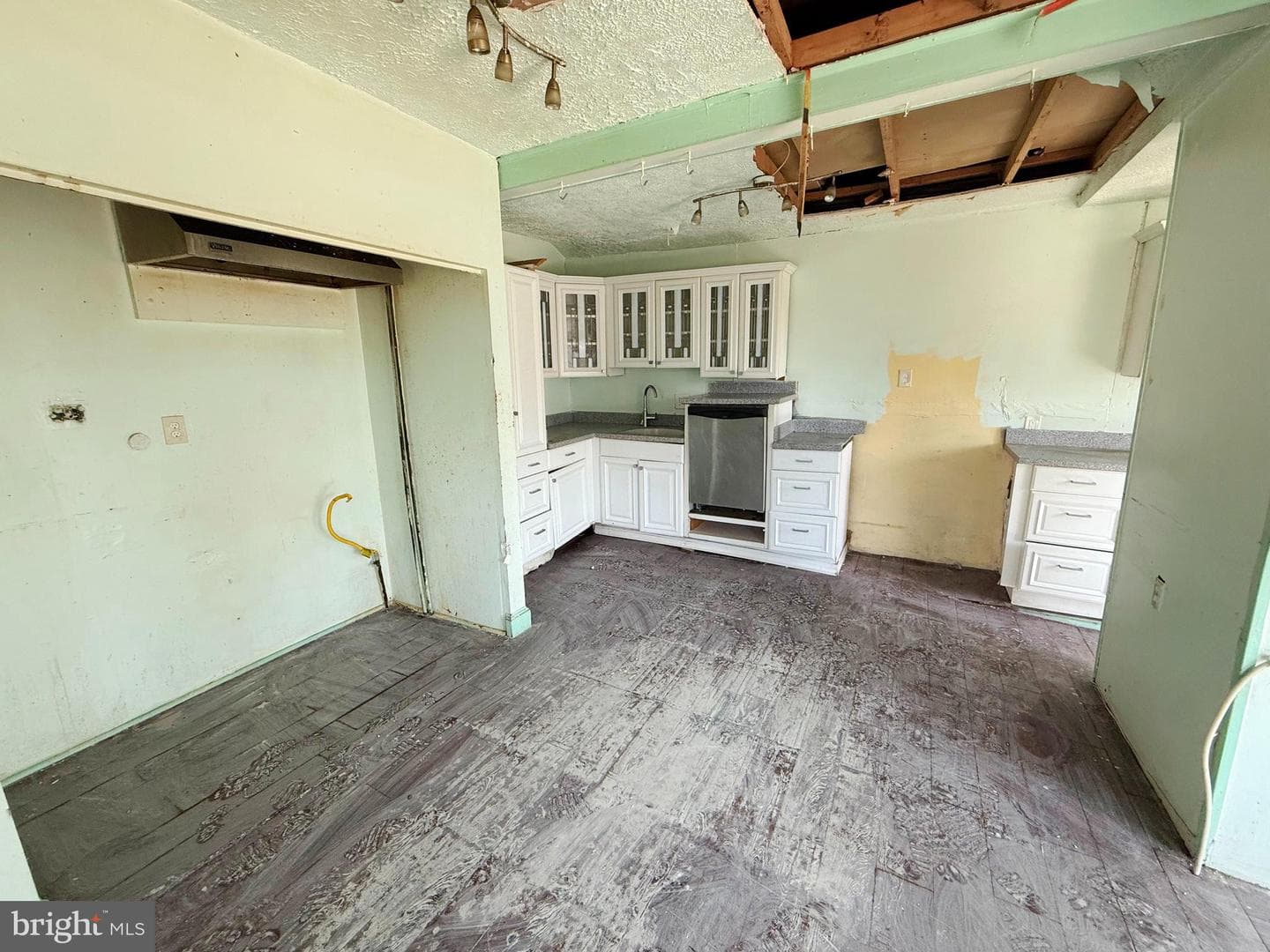 705 Woodbourne Avenue photo 13