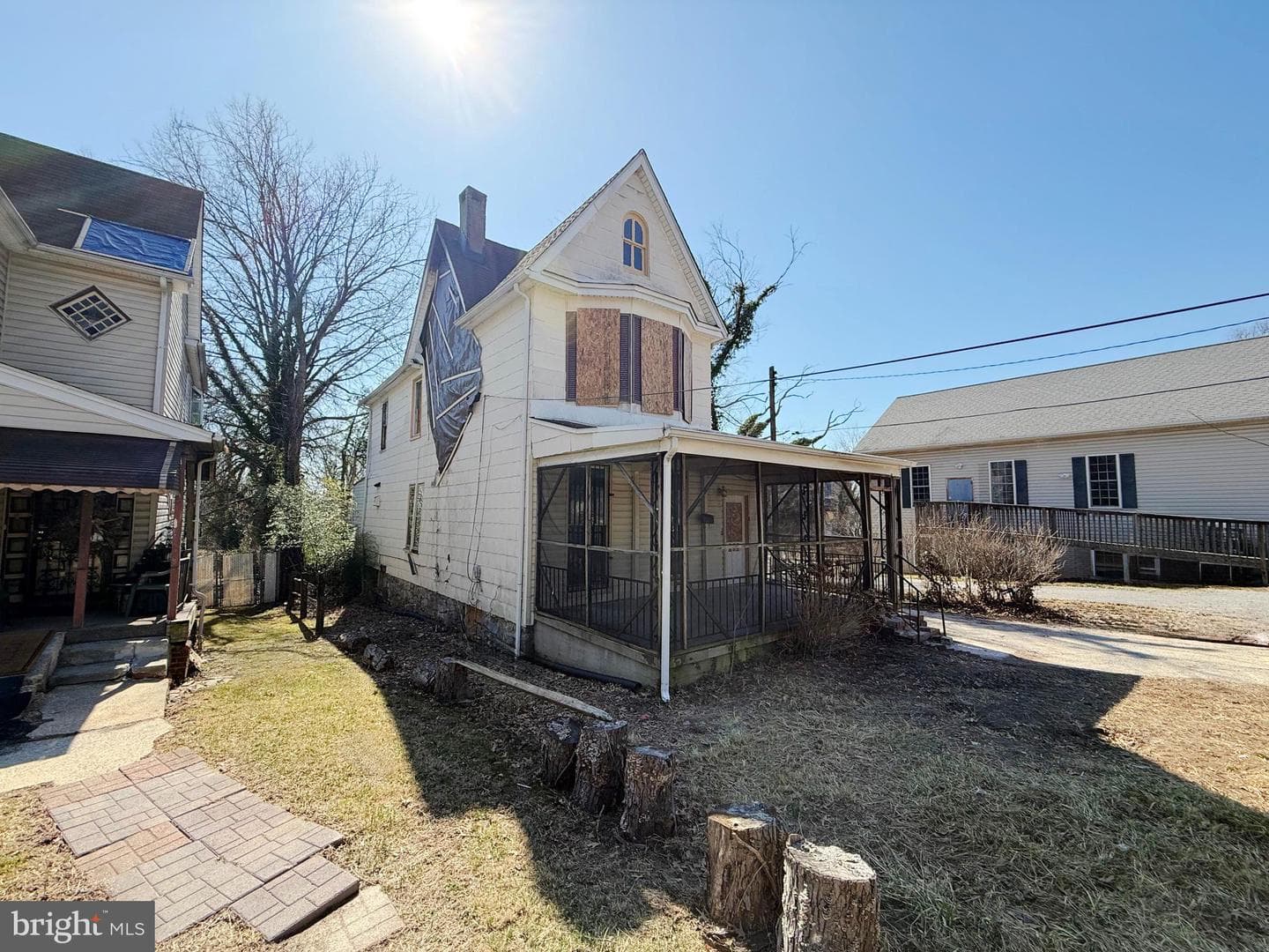705 Woodbourne Avenue photo 4