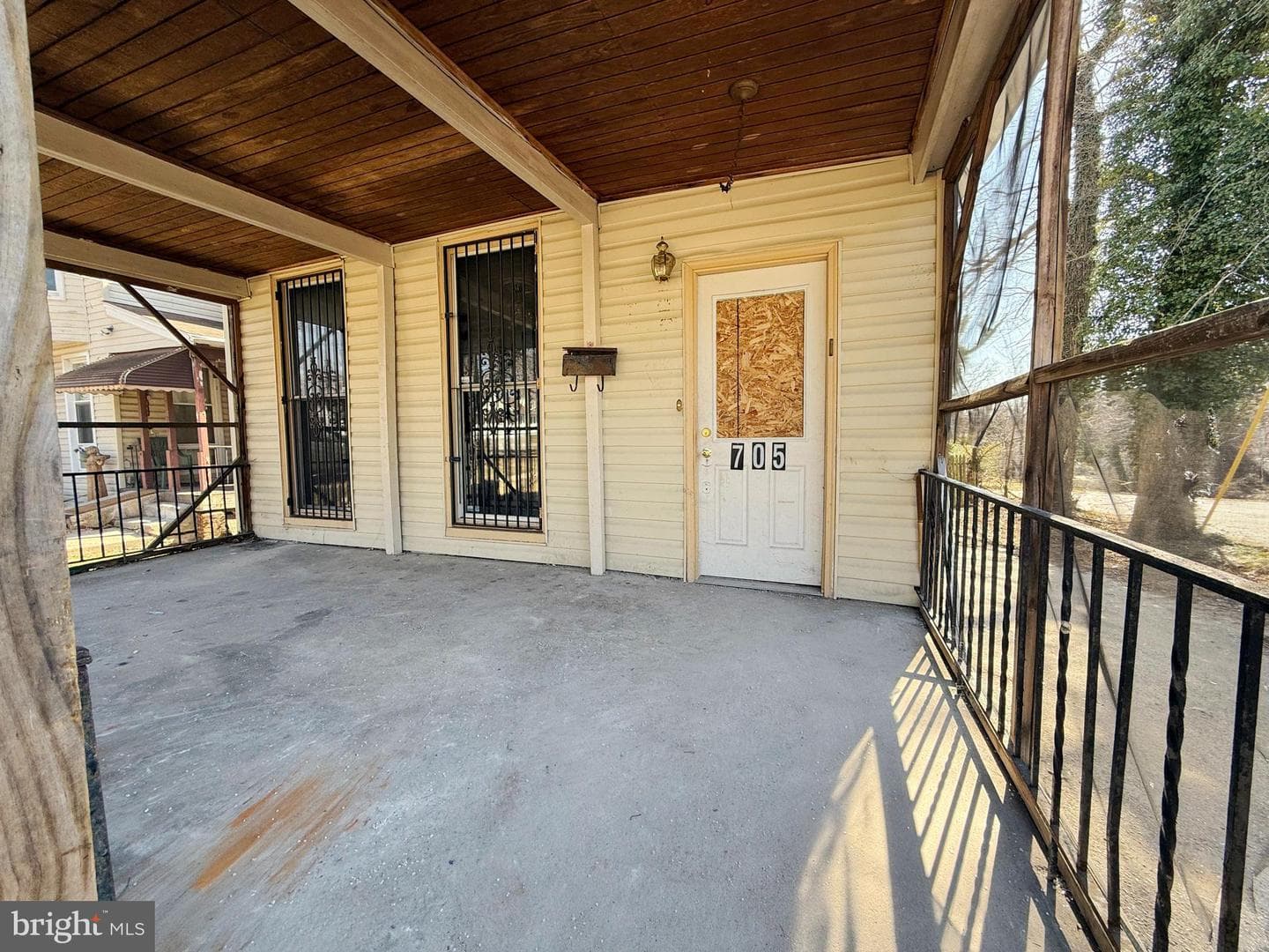 705 Woodbourne Avenue photo 6