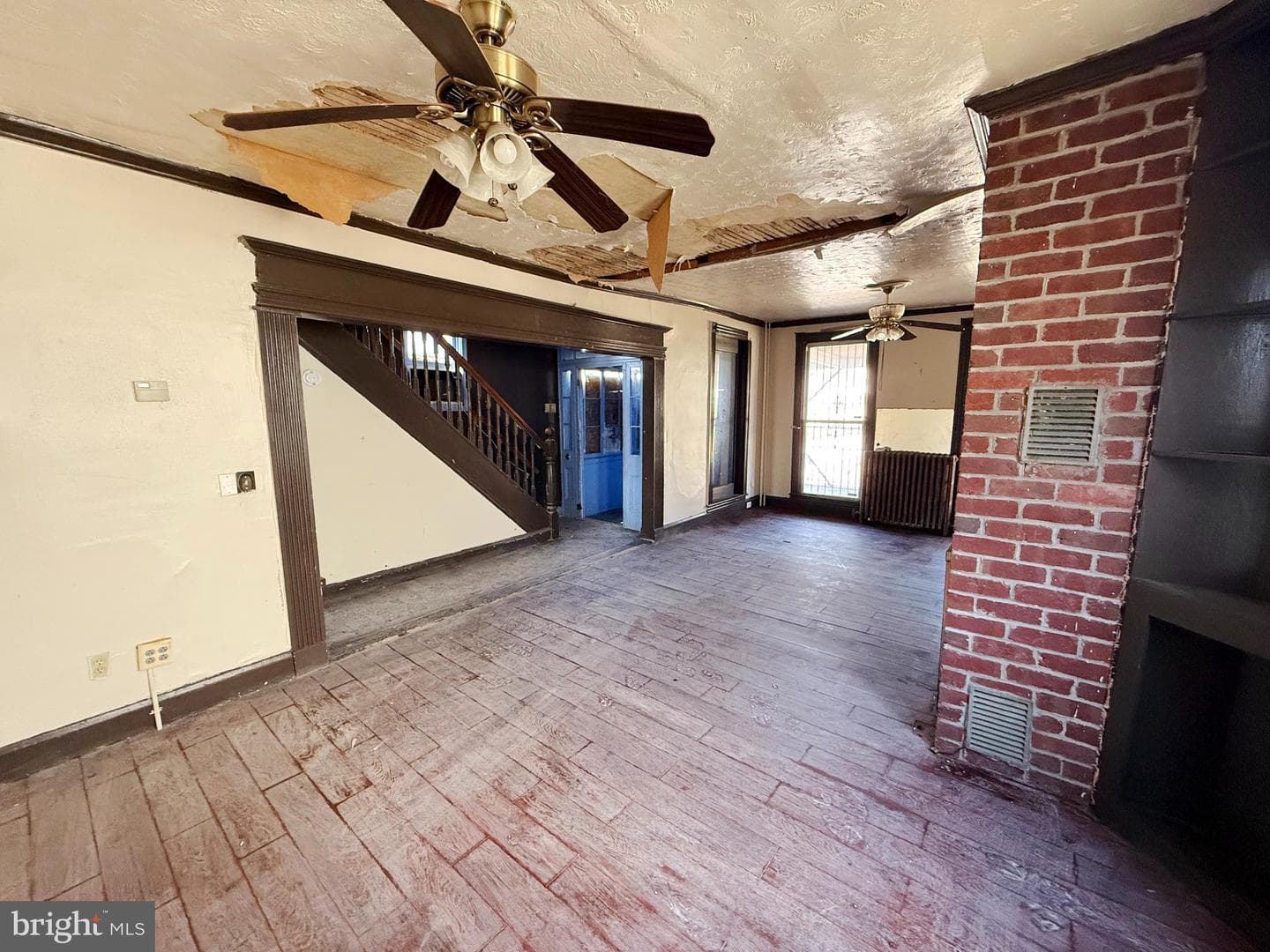 705 Woodbourne Avenue photo 9