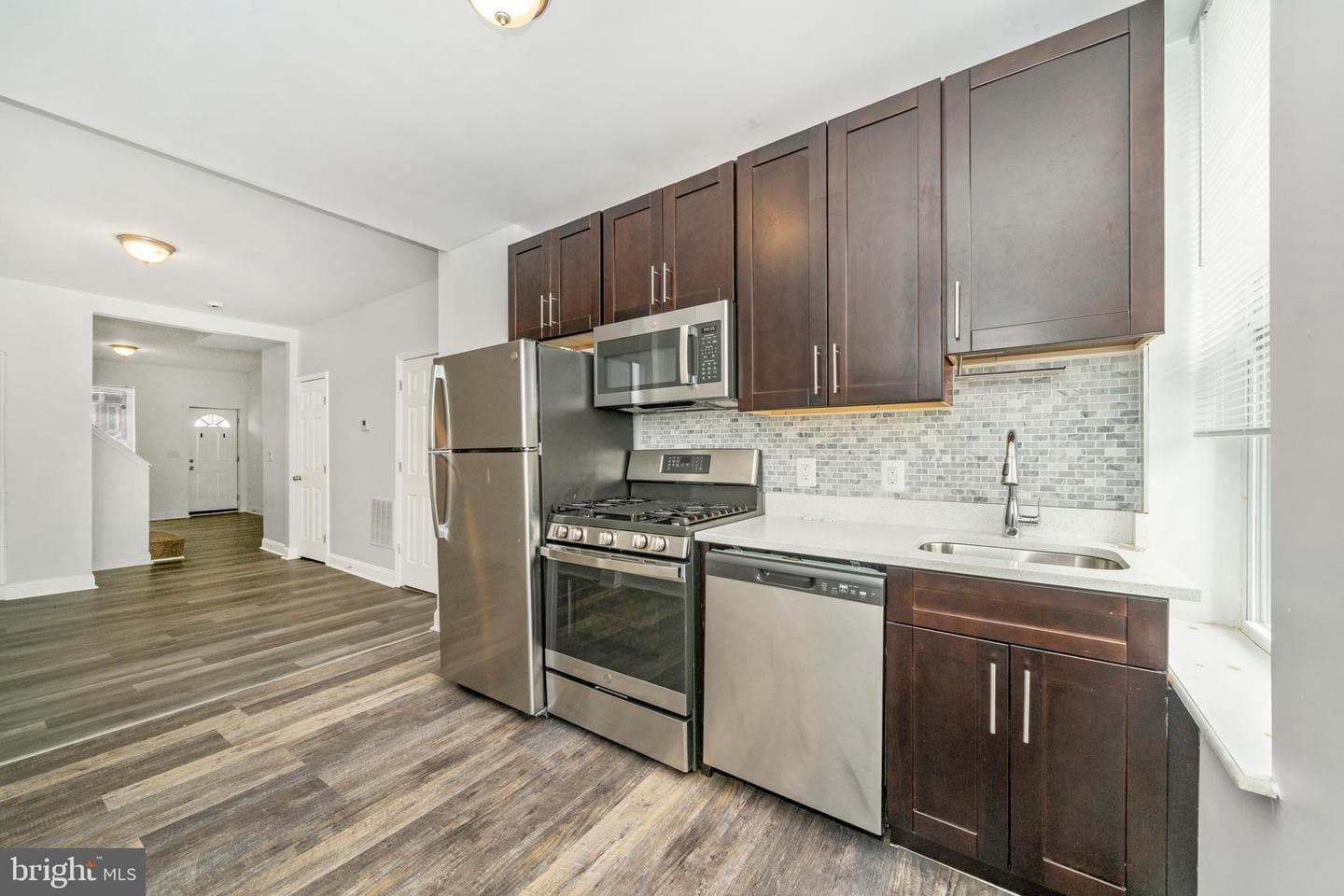 1723 Ashburton Street photo 16