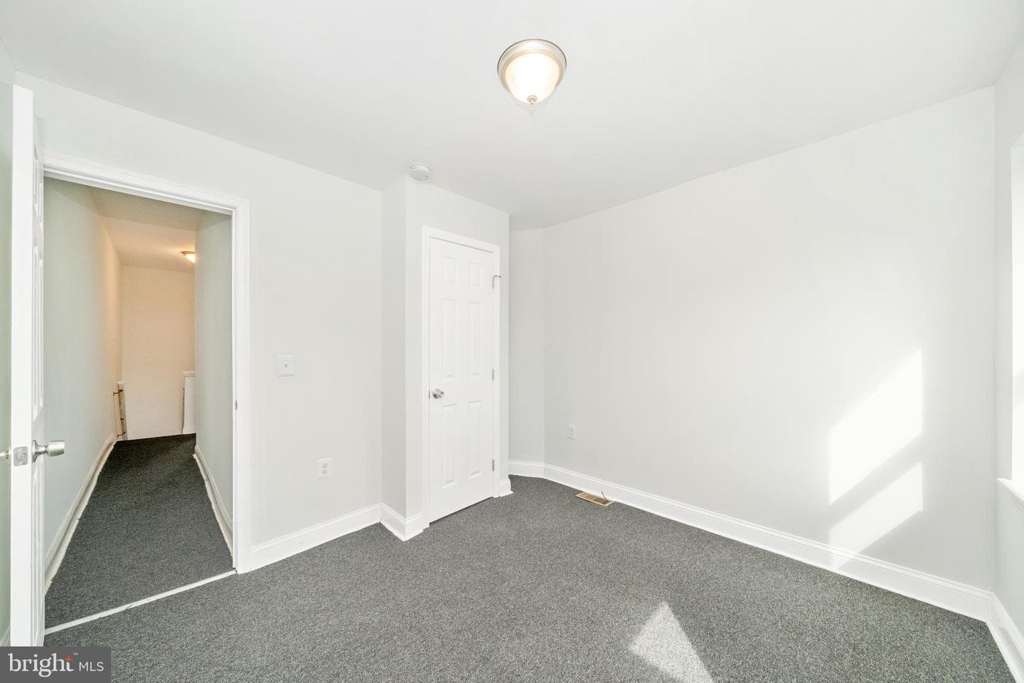 1723 Ashburton Street photo 28