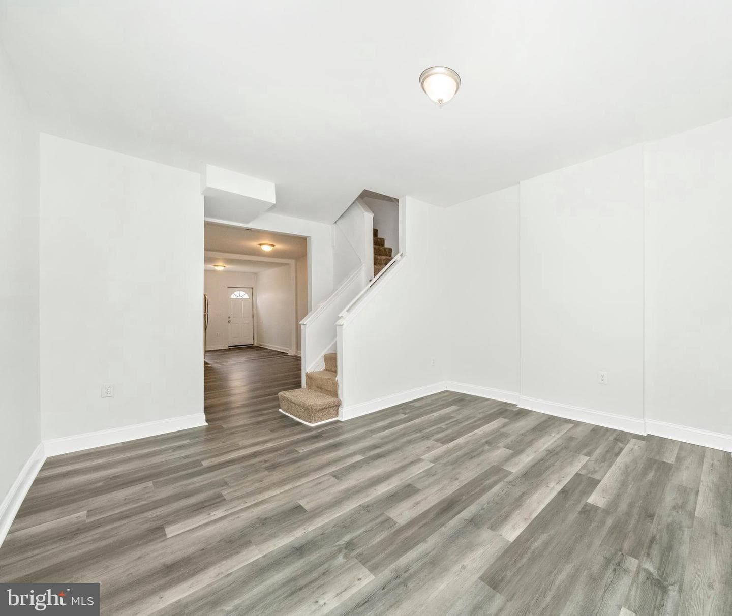 1723 Ashburton Street photo 4