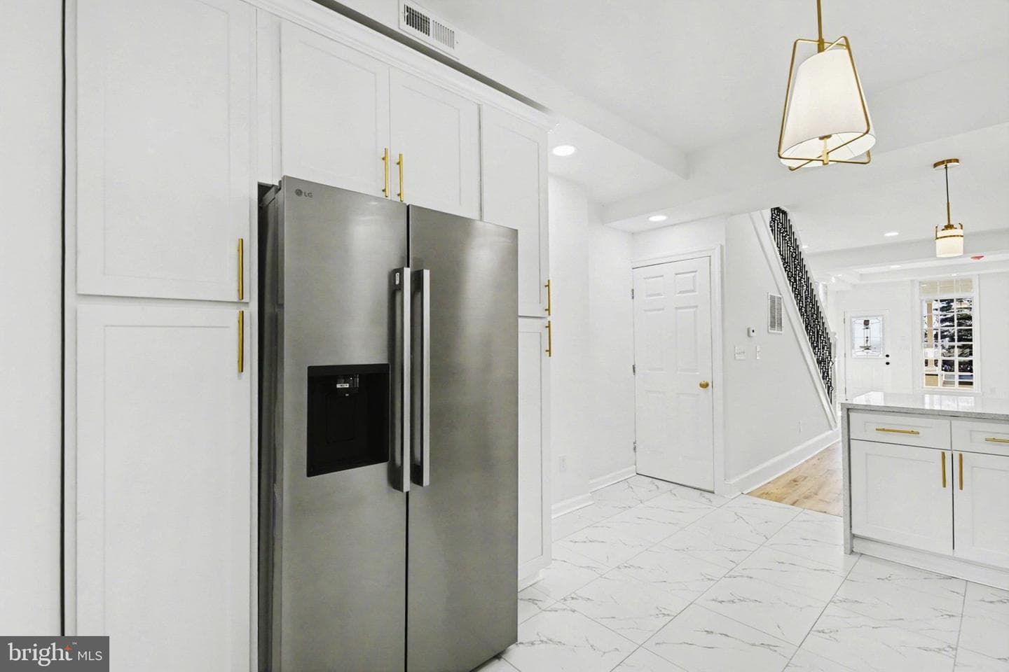 210 Monastery Avenue photo 12