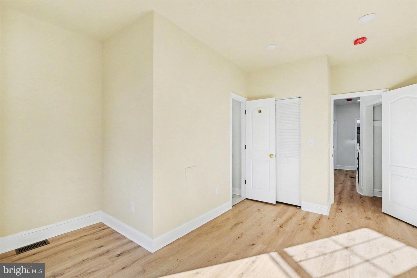 210 Monastery Avenue photo 14