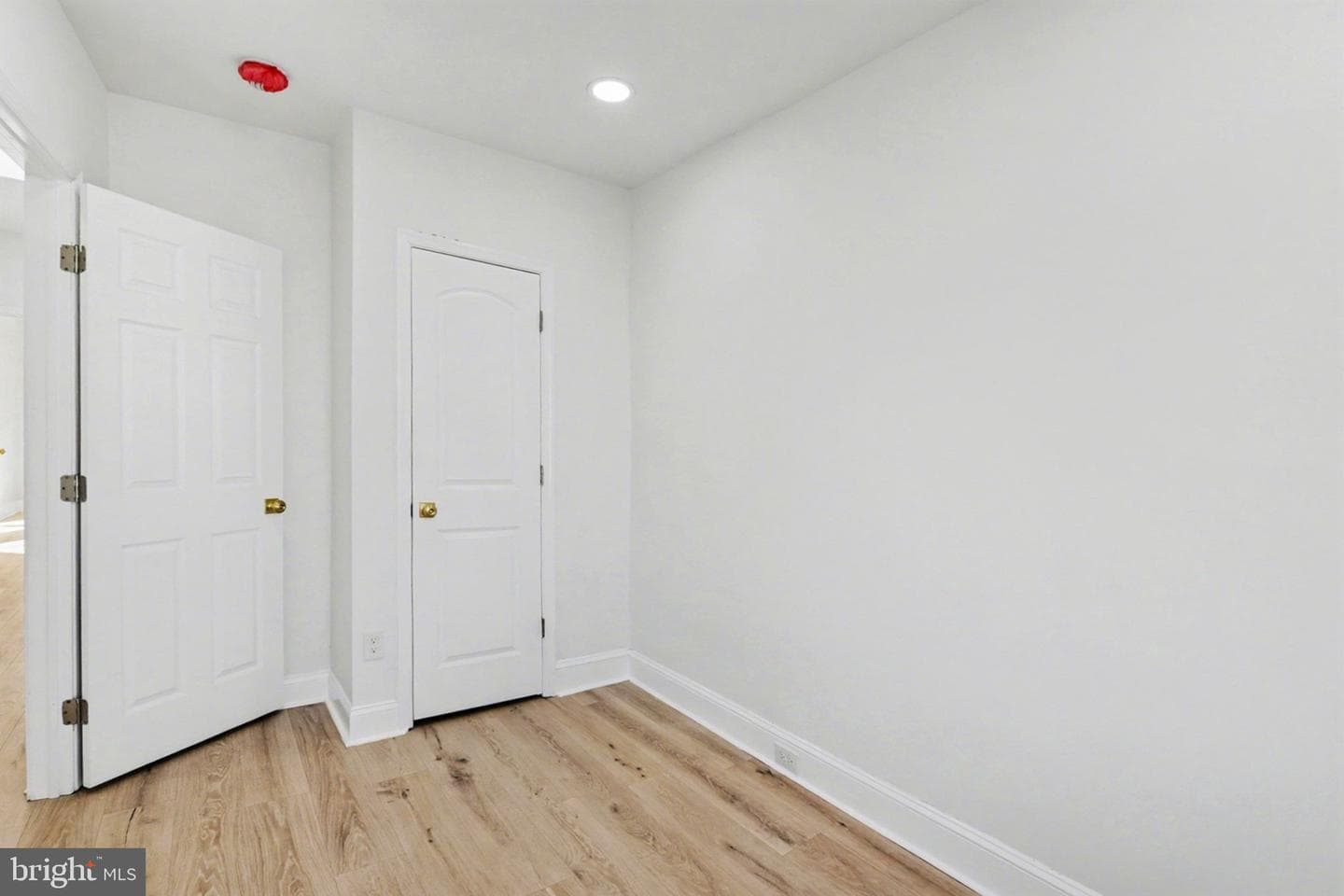 210 Monastery Avenue photo 18