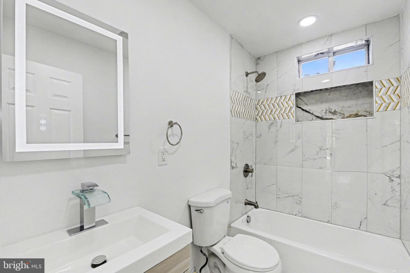 210 Monastery Avenue photo 22