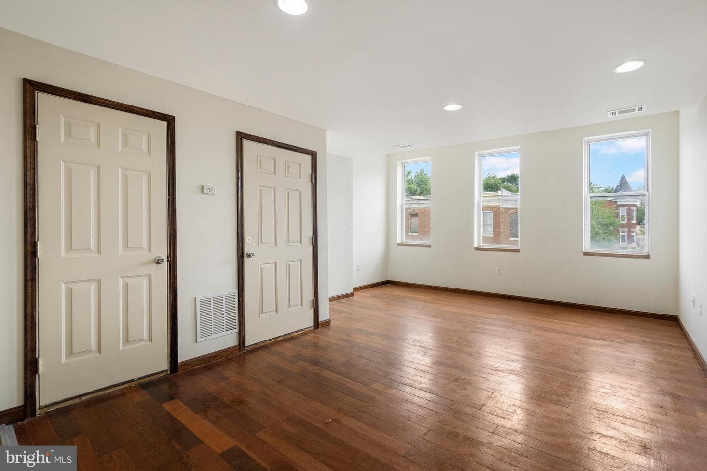 2400 Druid Hill Avenue photo 8