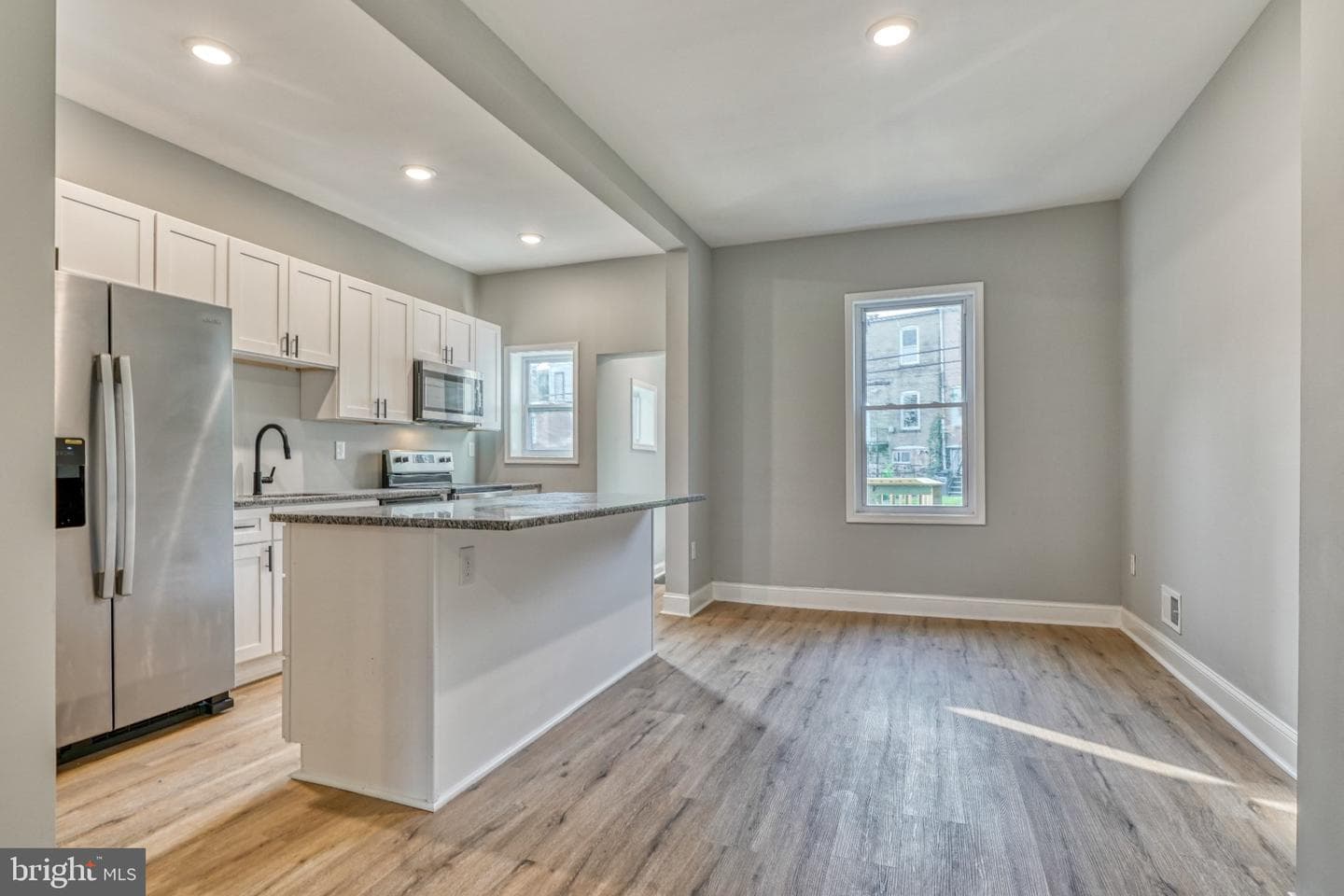 2631 Loyola Northway photo 19