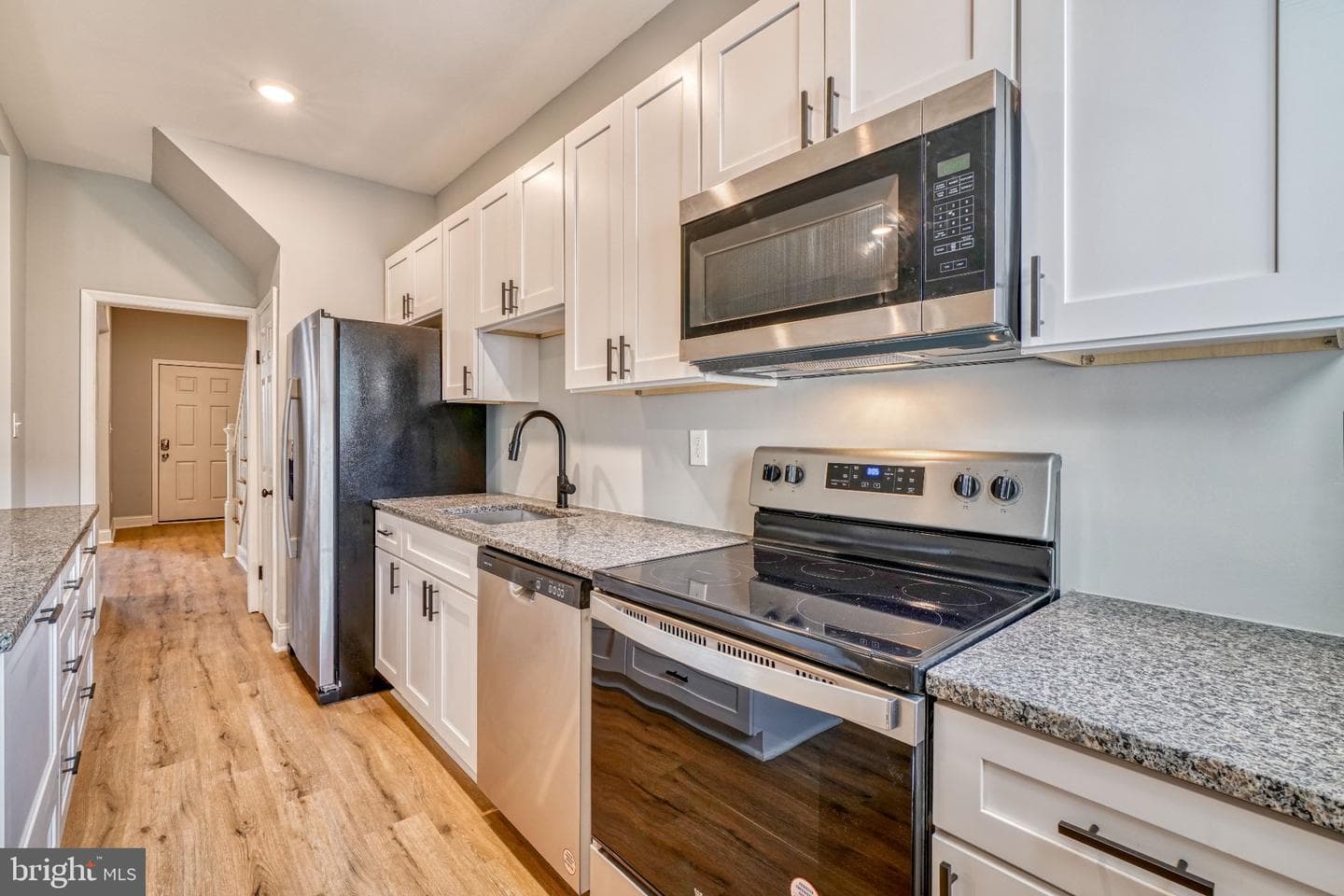 2631 Loyola Northway photo 26
